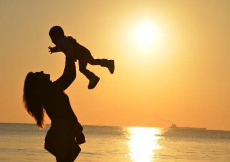 Top 10 Expert-Recommended Motherhood Essentials in 2023
